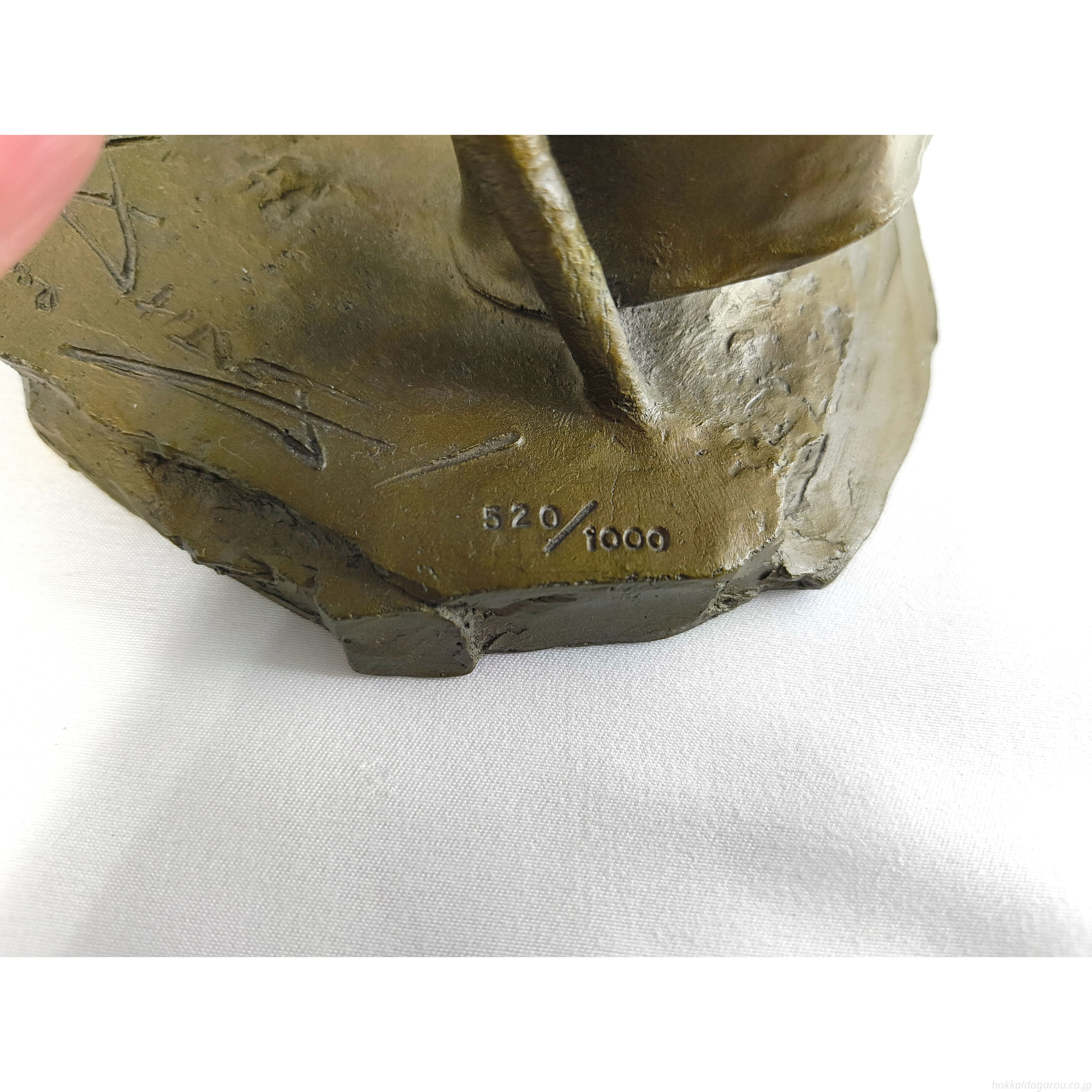 大道寺光弘 『木もれ陽の中で』 ブロンズ彫刻 - 北海道画廊
