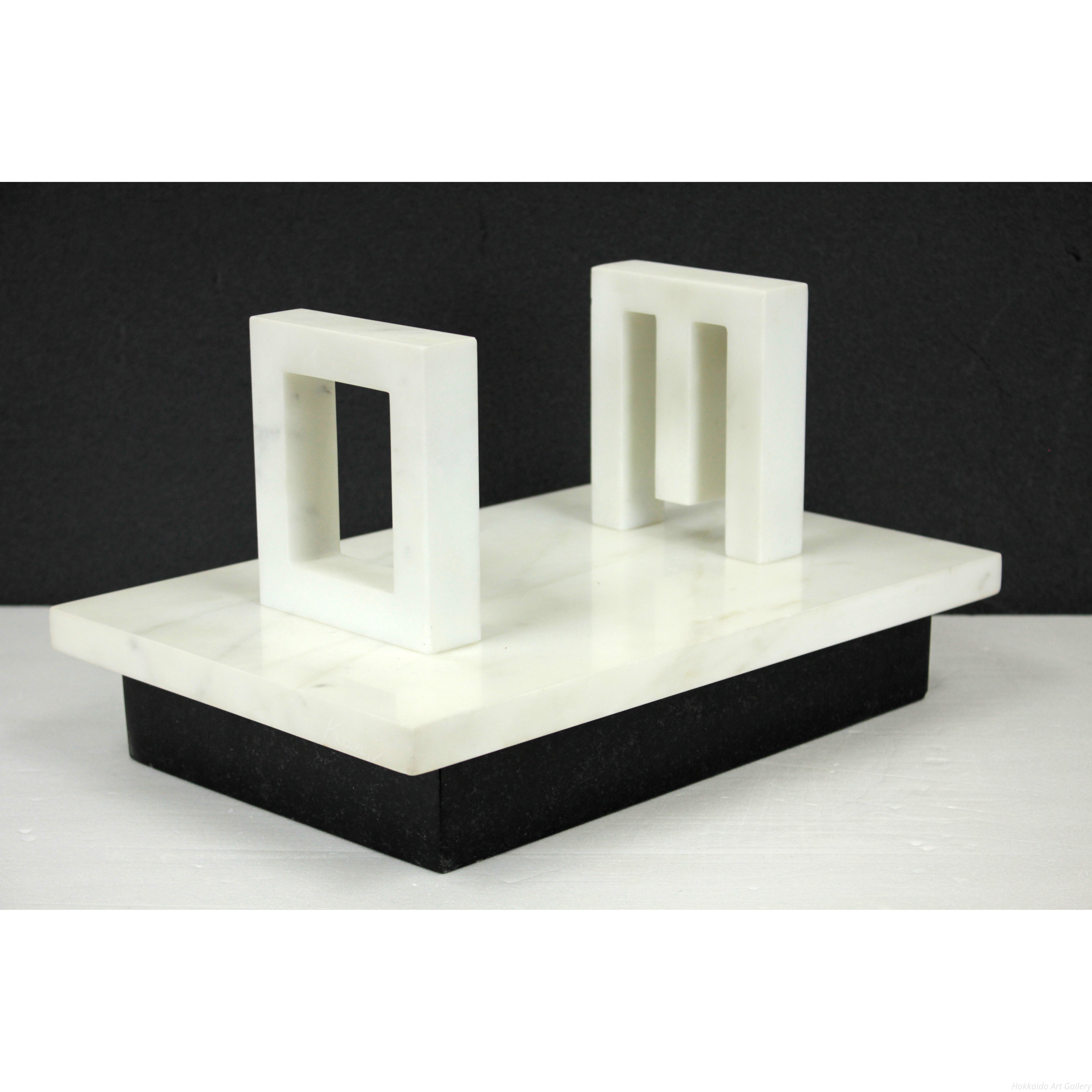 安田侃 『天聖・天モク』 大理石彫刻 - 北海道画廊